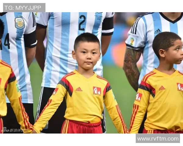 外号砖石的足球明星如何在绿茵场上闪耀光芒与荣耀