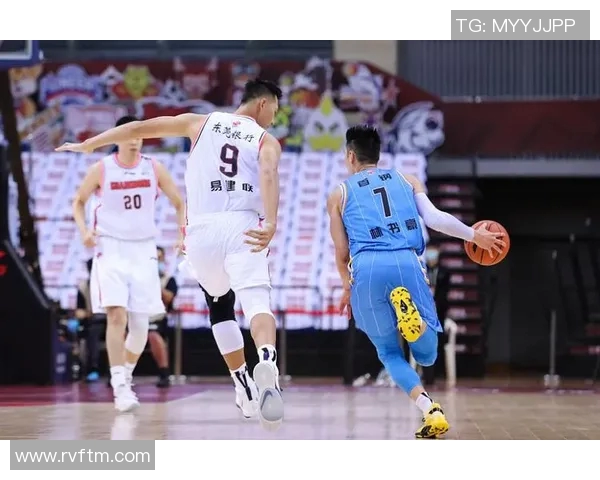 赛后分析：北京篮球队与深圳篮球队的比赛节奏与战术对比探讨