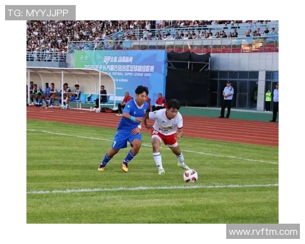 足球明星激情瞬间尽显风采超燃照片集锦让你感受赛场魅力