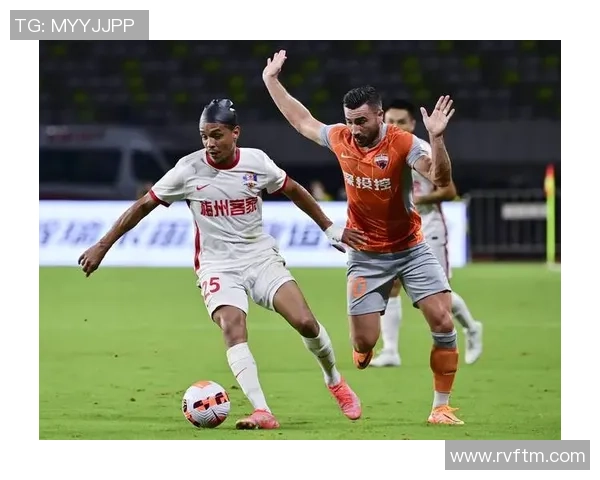 赛后分析：深圳足球队与成都足球队实力对比及比赛亮点总结