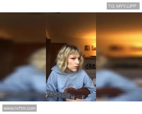 足球明星女儿在比赛中展现惊人天赋引发热议视频曝光